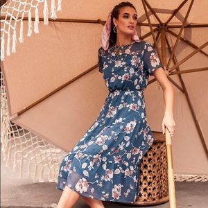 🌺 Floral Midi Dress 💙